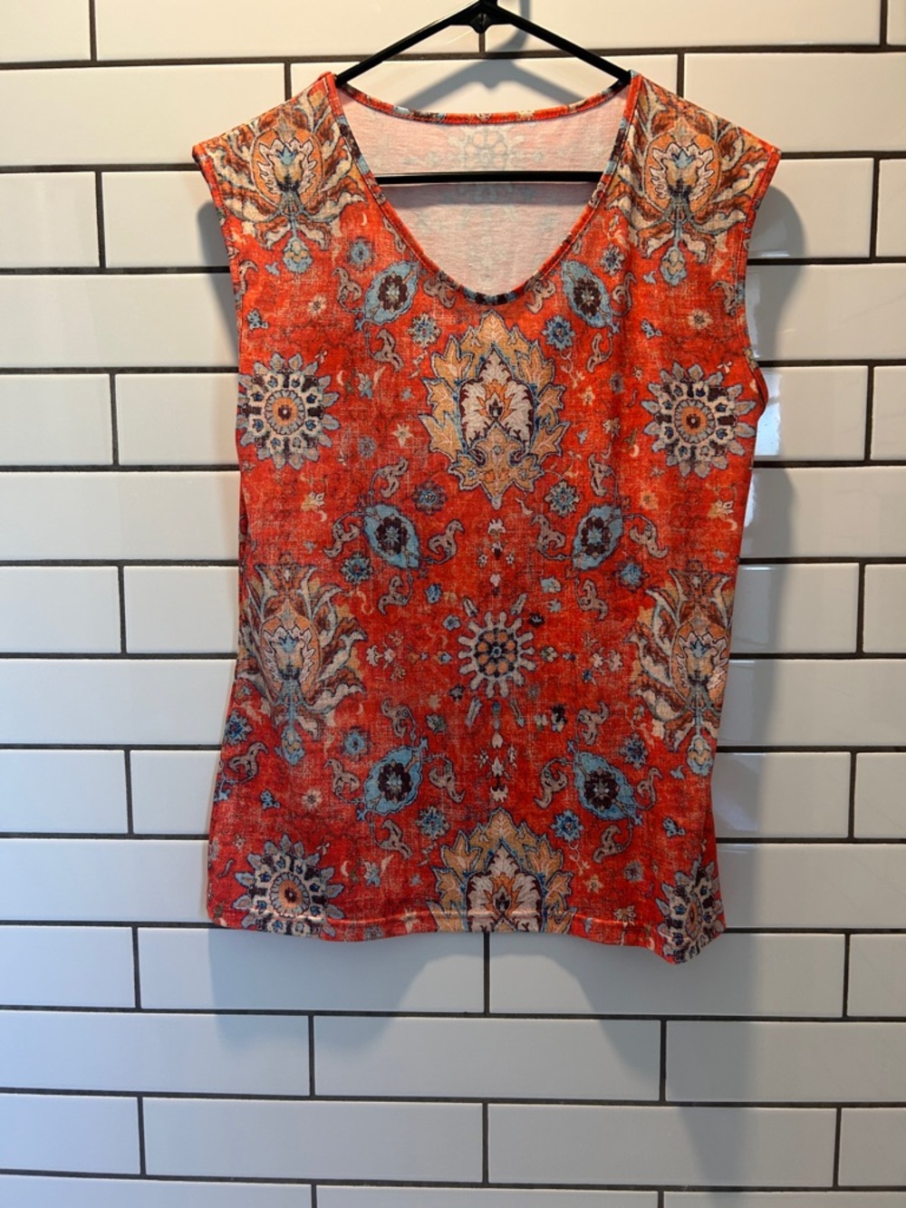 Sleeveless V-Neck Printed Tank Top - Orange Floral
